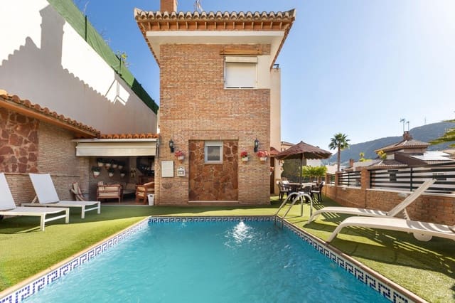 6 Zimmer Villa zu verkaufen in Carretera de la Sierra, Granada Stadt mit Pool - 640.000 € (Ref: 9998944)