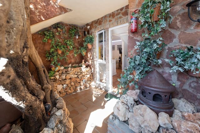 6 Zimmer Villa zu verkaufen in Carretera de la Sierra, Granada Stadt mit Pool - 640.000 € (Ref: 9998944)