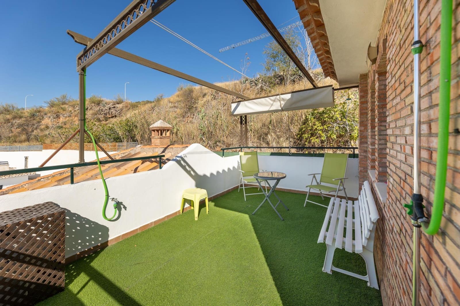 6 Zimmer Villa zu verkaufen in Granada Stadt mit Pool - 640.000 € (Ref: 9998944)