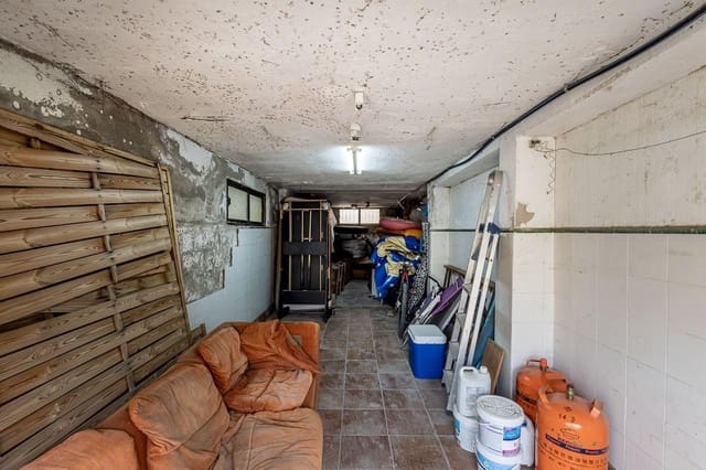 Chalet de 5 habitaciones en Cájar en venta con piscina garaje - 375.000 € (Ref: 9998946)