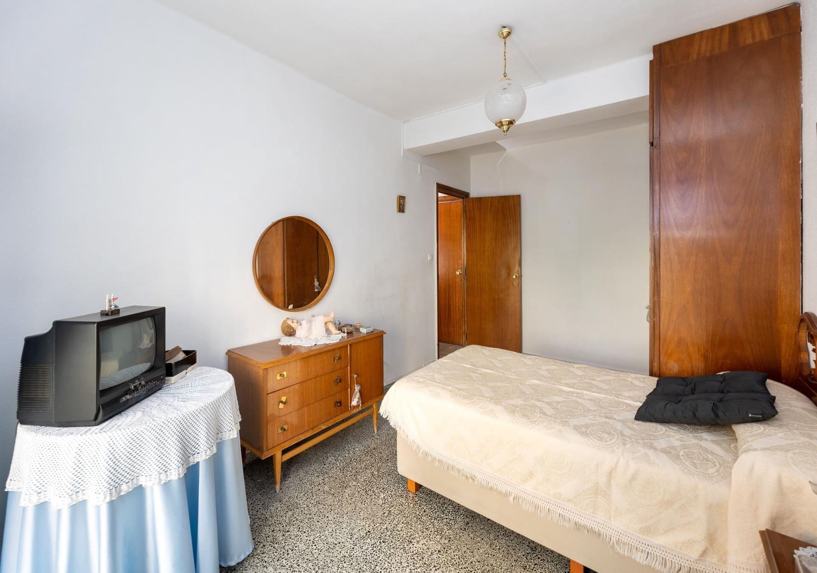4 sovrum Lägenhet till salu i Granada stad - 325 000 € (Ref: 9999701)