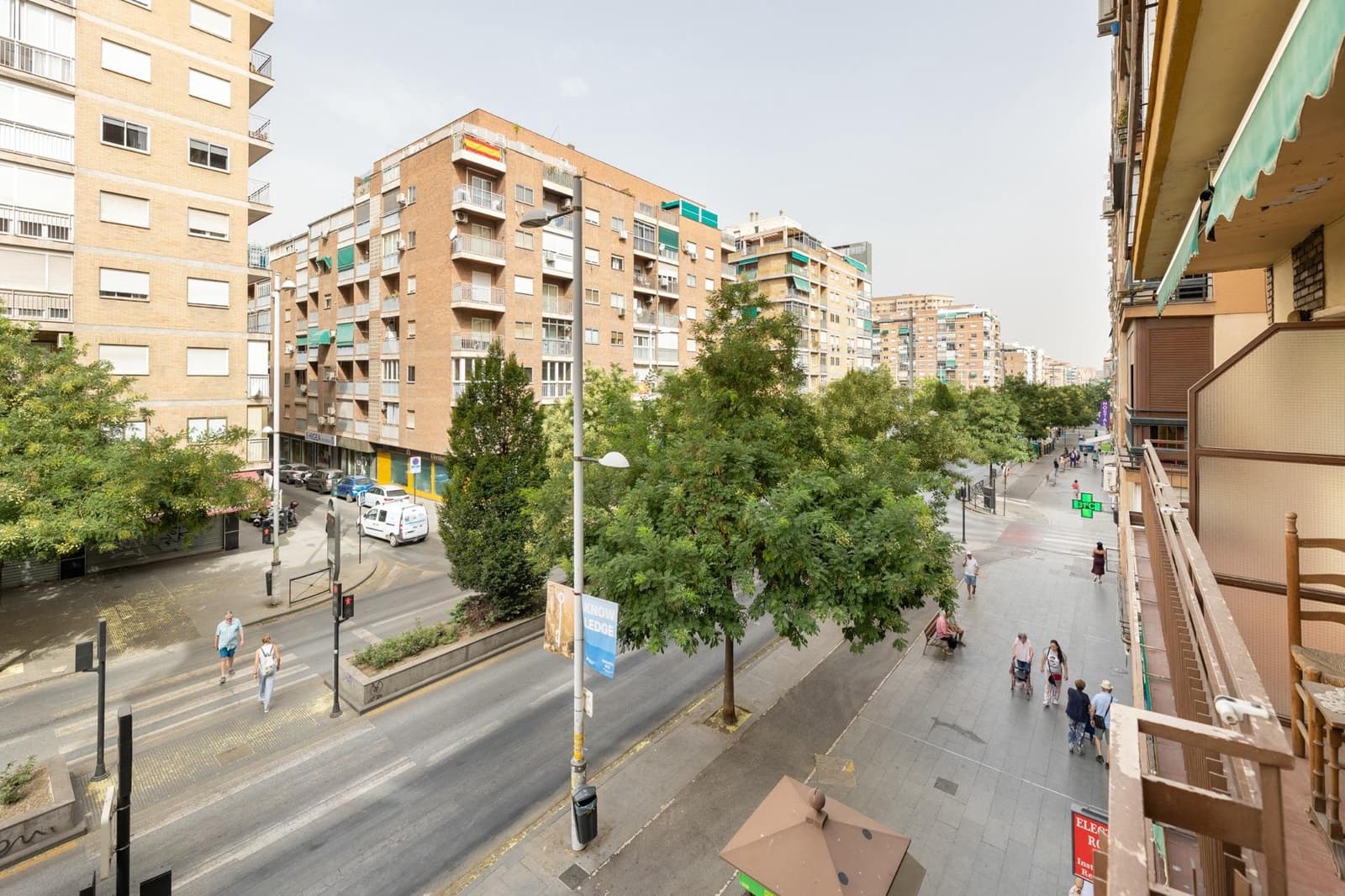 4 sovrum Lägenhet till salu i Granada stad - 325 000 € (Ref: 9999701)