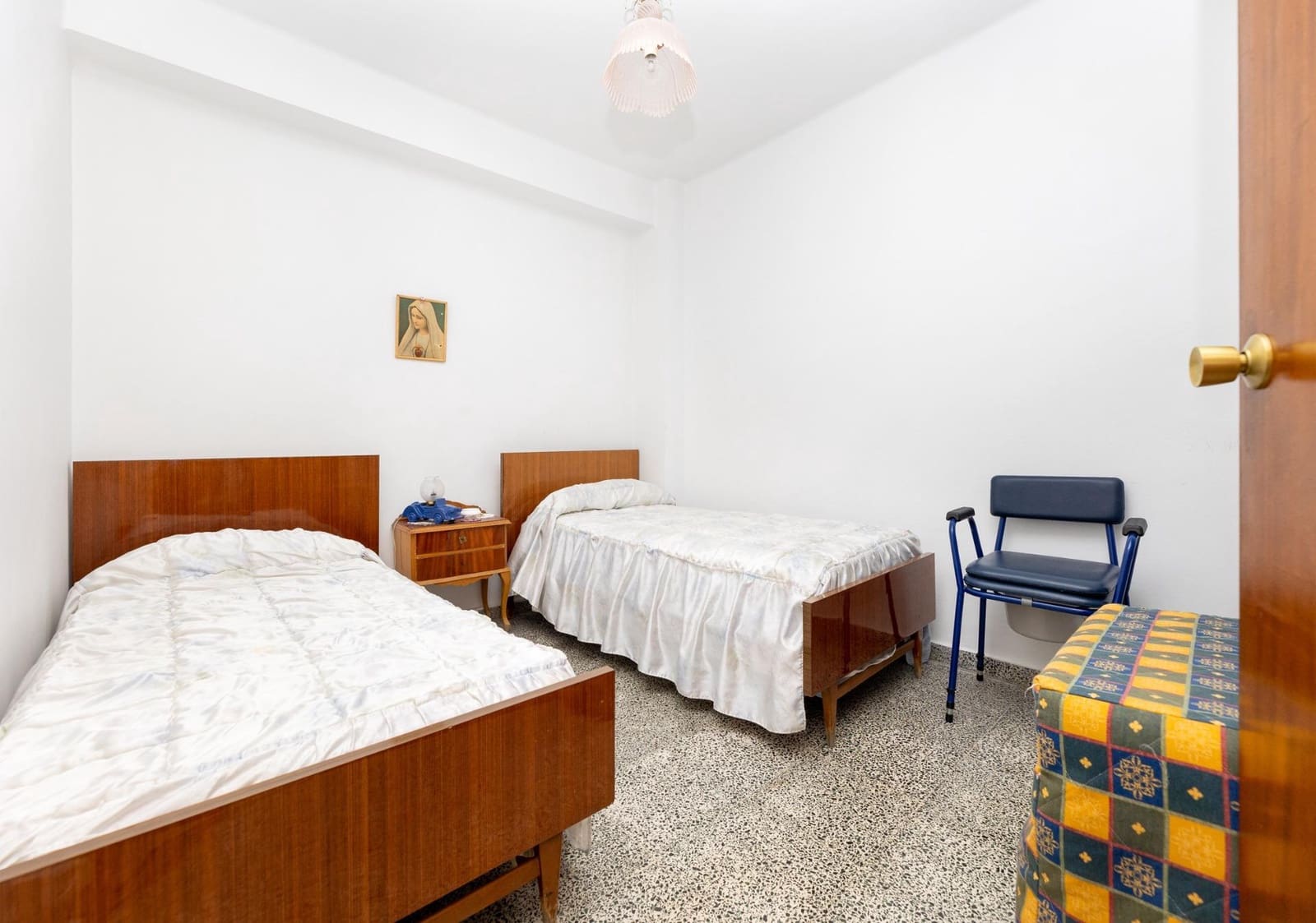 4 sovrum Lägenhet till salu i Granada stad - 325 000 € (Ref: 9999701)
