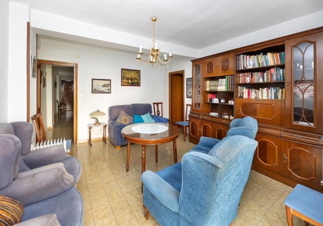 Piso de 4 habitaciones en Granada ciudad en venta - 325.000 € (Ref: 9999701)