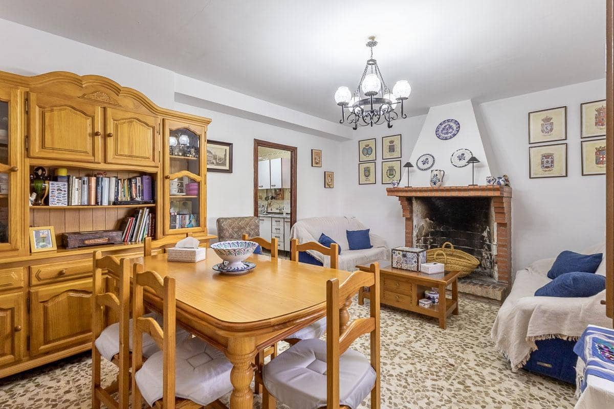 6 sovrum Villa till salu i Las Gabias med pool garage - 320 000 € (Ref: 9999702)