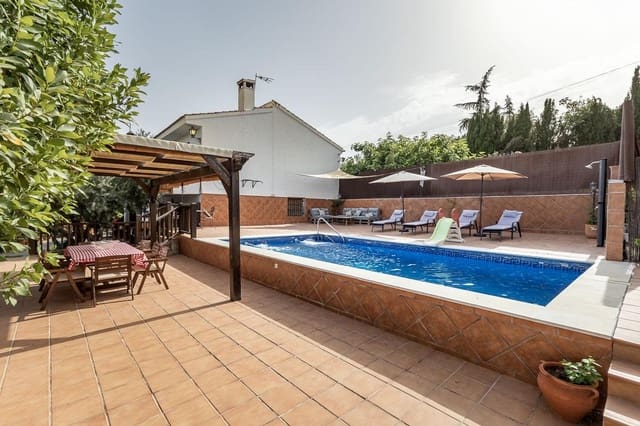 6 sovrum Villa till salu i Las Gabias med pool garage - 320 000 € (Ref: 9999702)