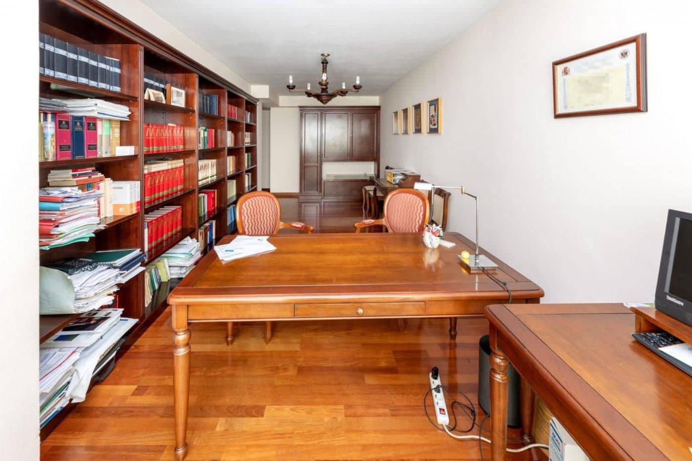 5 chambre Bureau à vendre à Grenade ville - 375 000 € (Ref: 9999703)