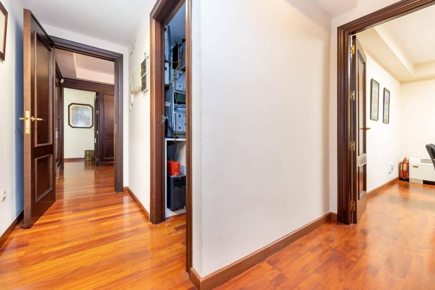 5 chambre Bureau à vendre à Grenade ville - 375 000 € (Ref: 9999703)