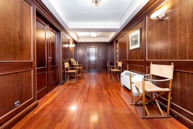 5 chambre Bureau à vendre à Grenade ville - 375 000 € (Ref: 9999703)