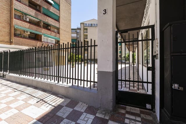 Estúdio para venda em Granada cidade - 135 000 € (Ref: 9999704)