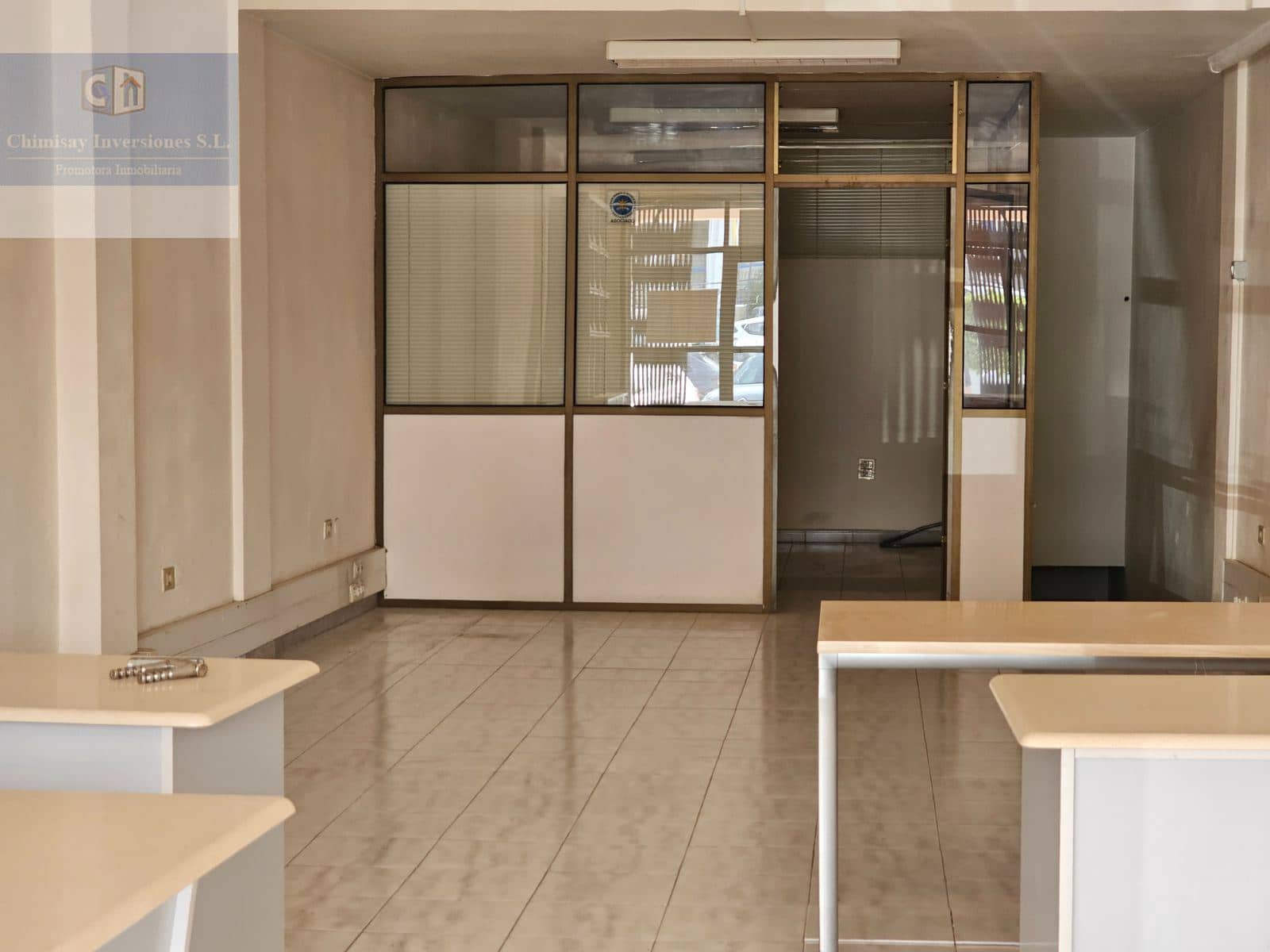 Kommersiell til salgs i Arona - € 395 000 (Ref: 10091457)
