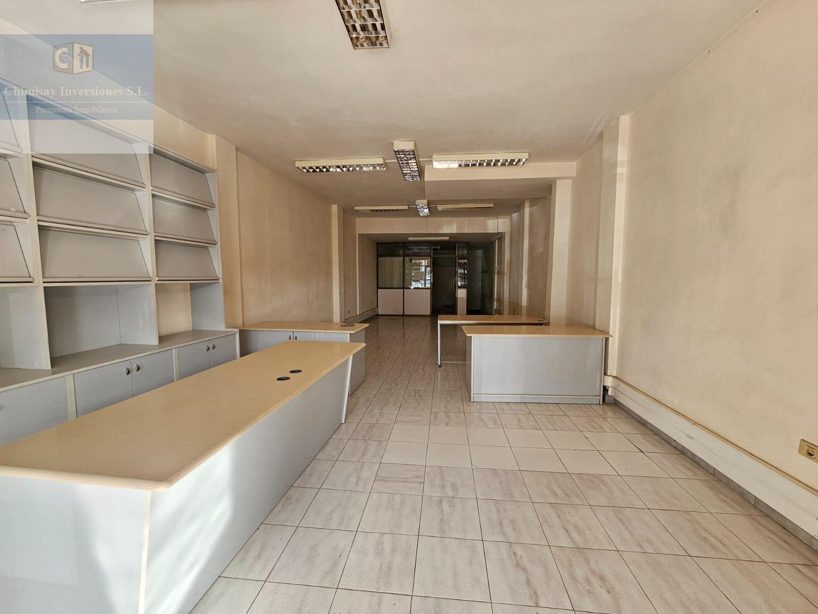 Kommersiell til salgs i Arona - € 395 000 (Ref: 10091457)
