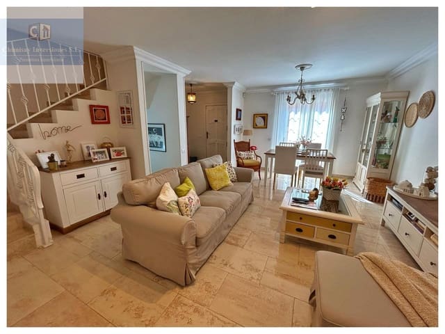 Chalet de 4 habitaciones en Santa Ursula en venta con piscina garaje - 415.000 € (Ref: 10091461)