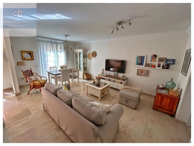 Chalet de 4 habitaciones en Santa Ursula en venta con piscina garaje - 415.000 € (Ref: 10091461)