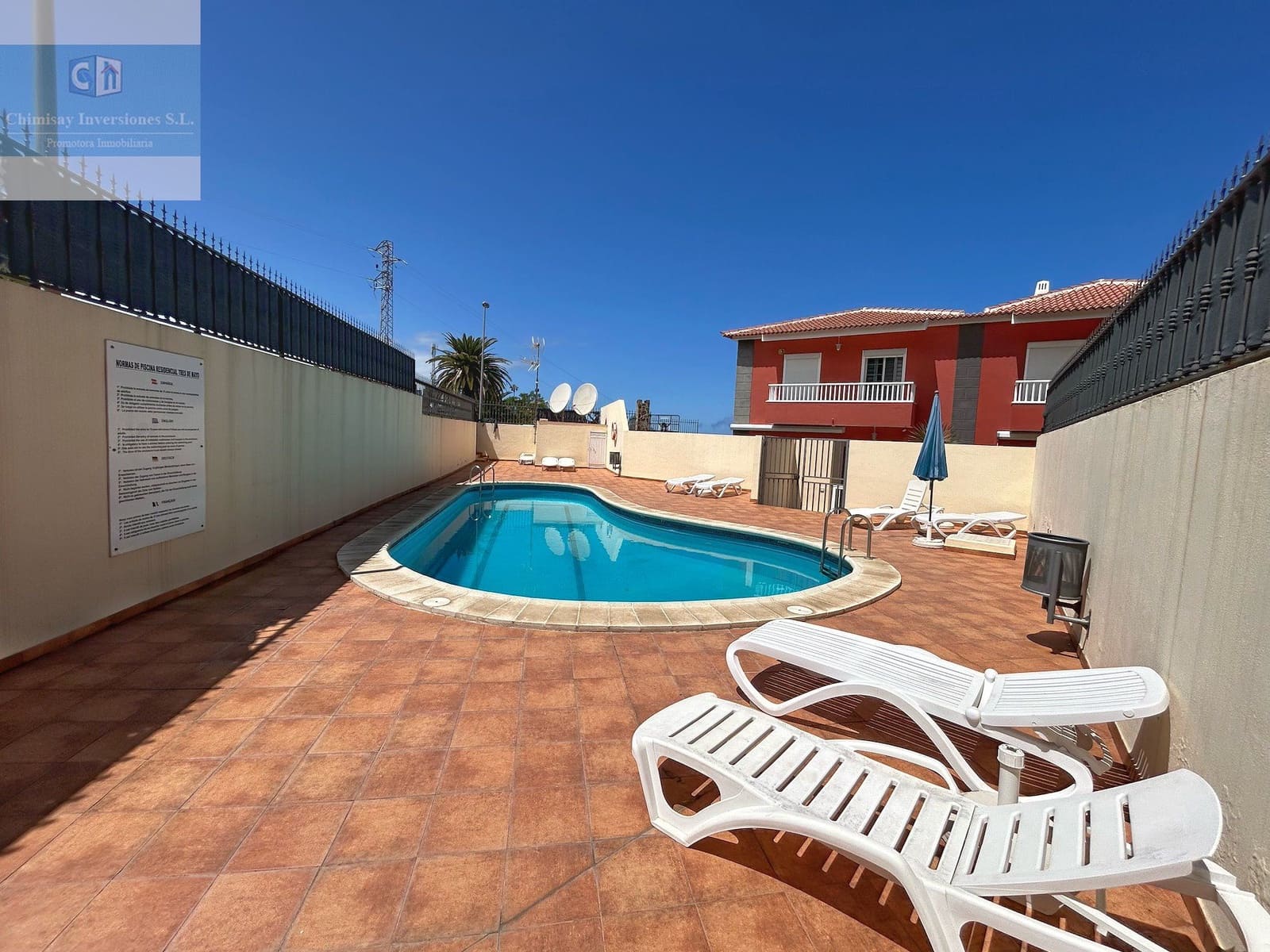 Chalet de 4 habitaciones en Santa Ursula en venta con piscina garaje - 415.000 € (Ref: 10091461)