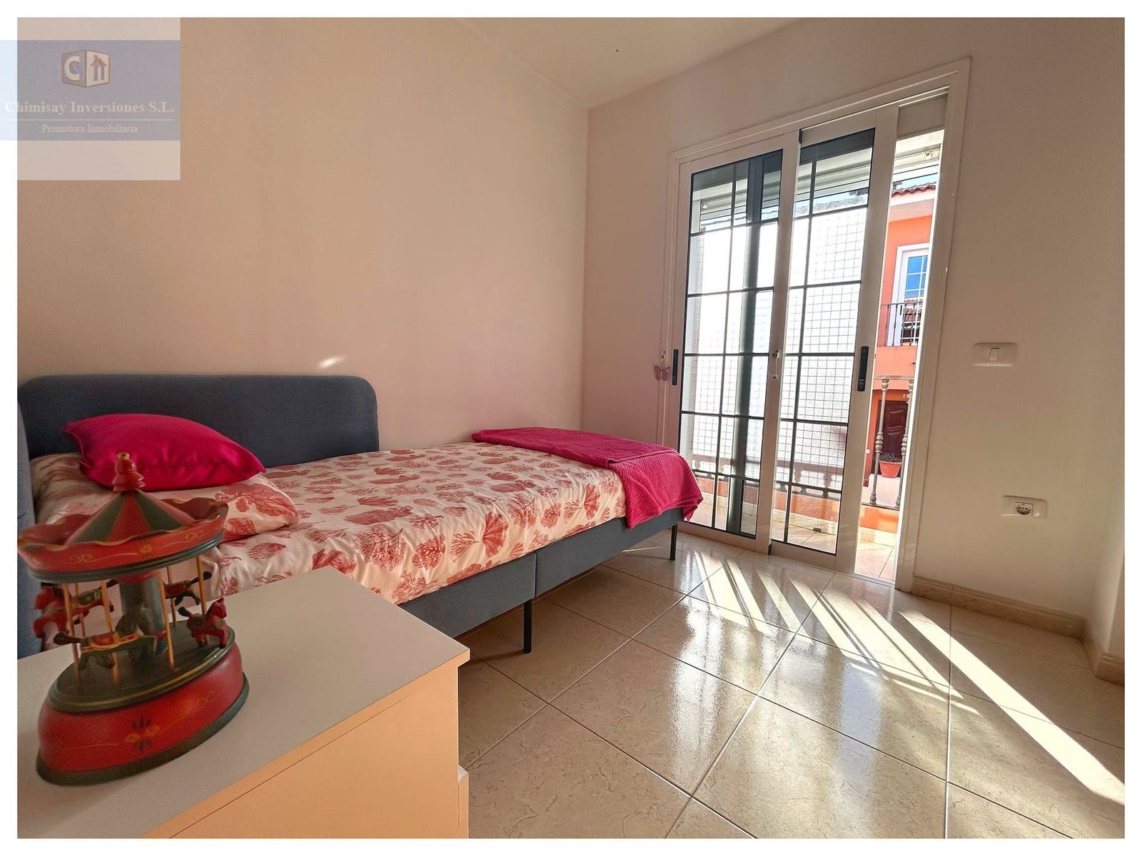 Chalet de 4 habitaciones en Santa Ursula en venta con piscina garaje - 415.000 € (Ref: 10091461)