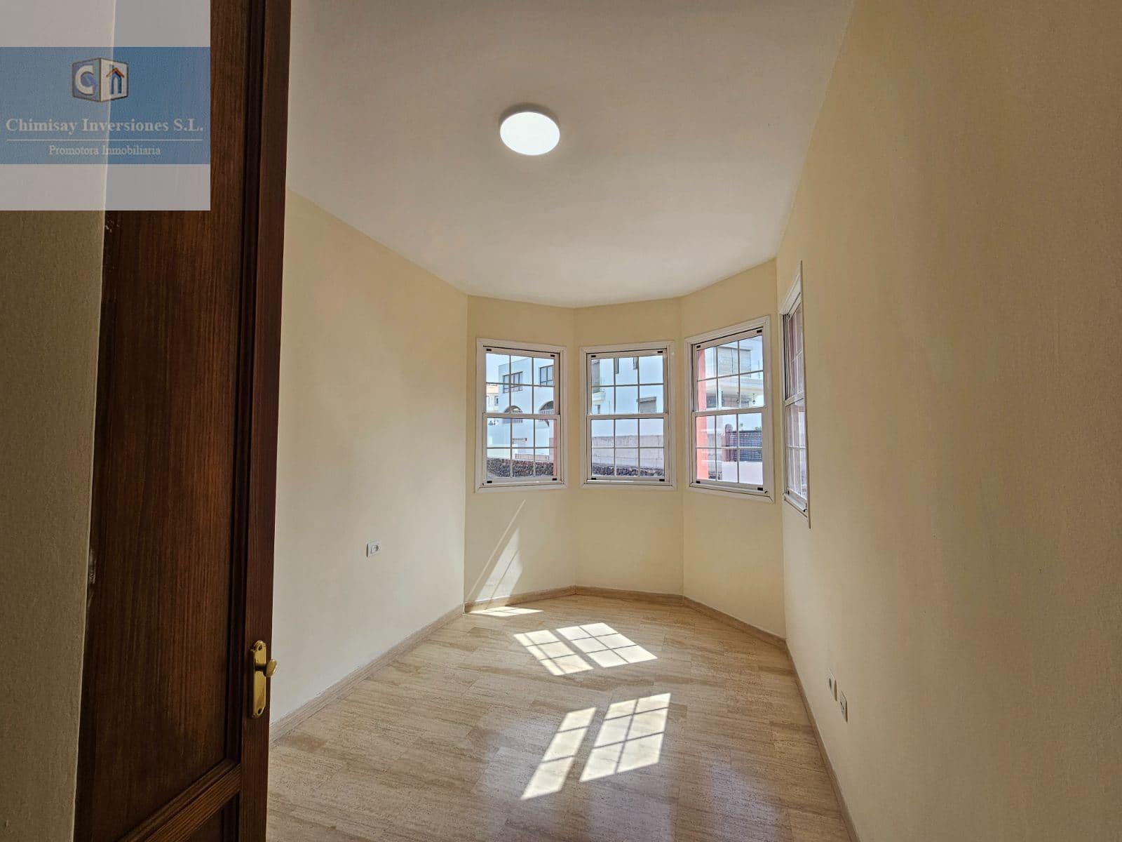 3 soverom Villa til salgs i Arona med garasje - € 495 000 (Ref: 10091462)