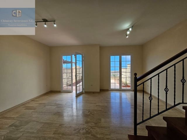 3 soverom Villa til salgs i Arona med garasje - € 495 000 (Ref: 10091462)