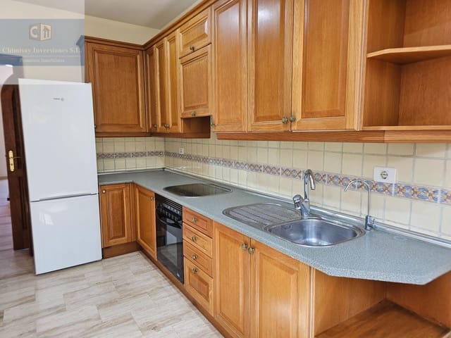 3 soverom Villa til salgs i Arona med garasje - € 495 000 (Ref: 10091462)