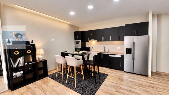 Apartamento de 2 habitaciones en Puerto de la Cruz en venta con garaje - 485.000 € (Ref: 10099569)