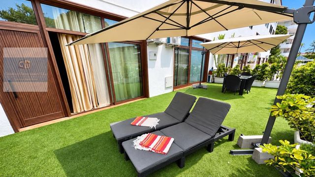 Apartamento de 2 habitaciones en Puerto de la Cruz en venta con garaje - 485.000 € (Ref: 10099569)