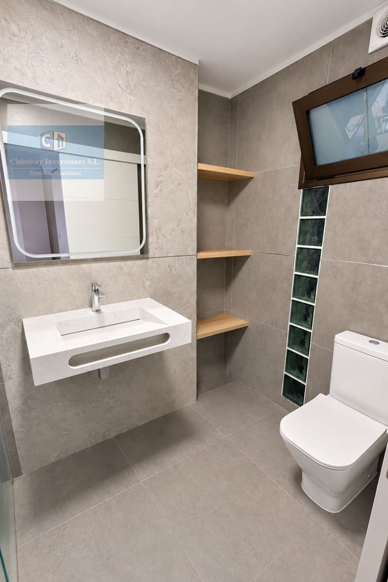 2 slaapkamer Appartement te koop in Puerto de la Cruz met garage - € 295.000 (Ref: 10120297)
