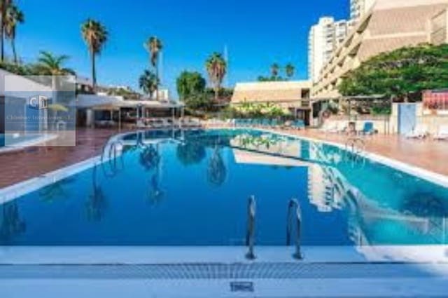 2 Zimmer Penthouse zu vermieten in Arona mit Pool - 1.800 € (Ref: 10153976)