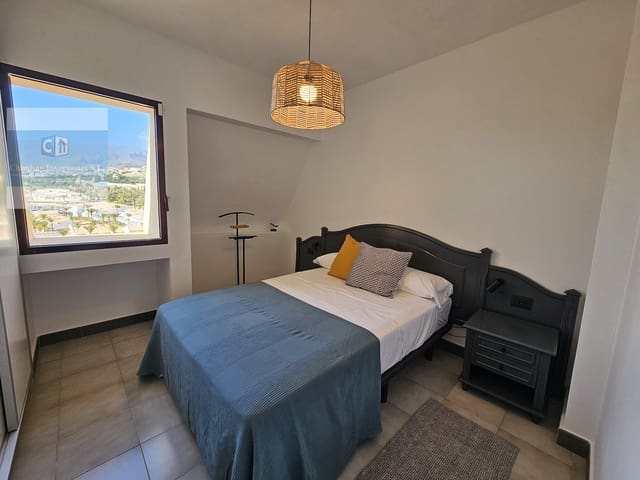 2 Zimmer Penthouse zu vermieten in Arona mit Pool - 1.800 € (Ref: 10153976)