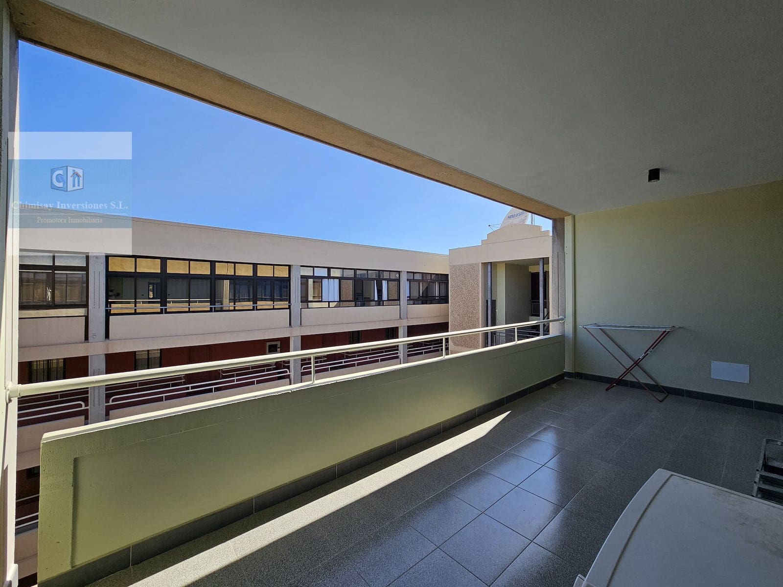 Ático de 2 habitaciones en Arona en alquiler con piscina - 1.800 € (Ref: 10153976)