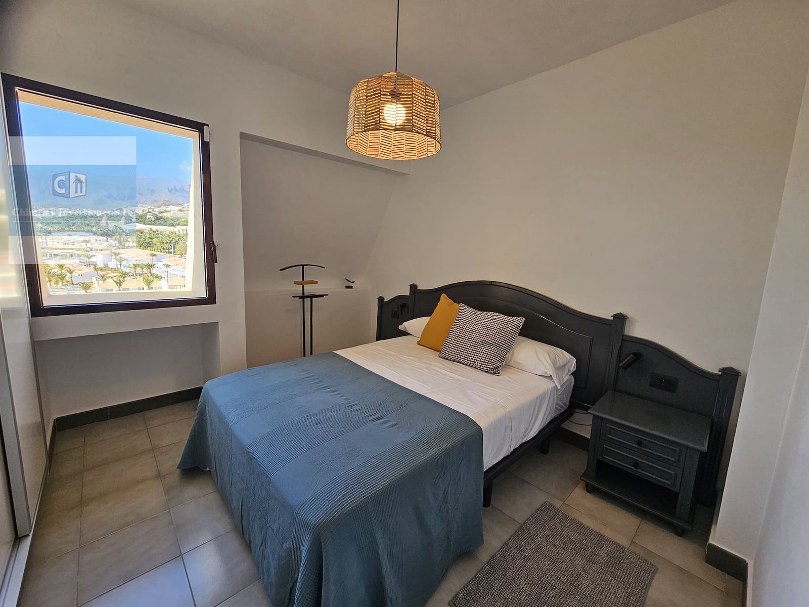 Ático de 2 habitaciones en Arona en alquiler con piscina - 1.800 € (Ref: 10153976)
