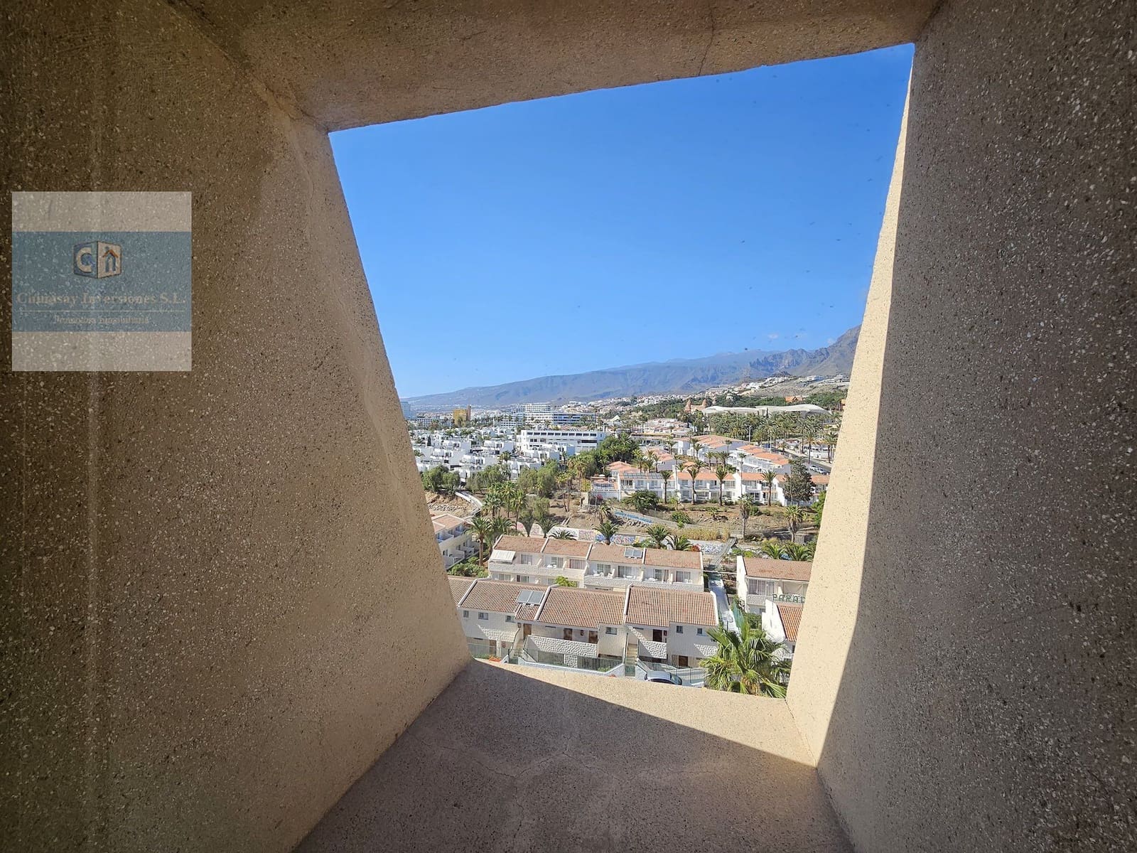 Ático de 2 habitaciones en Arona en alquiler con piscina - 1.800 € (Ref: 10153976)