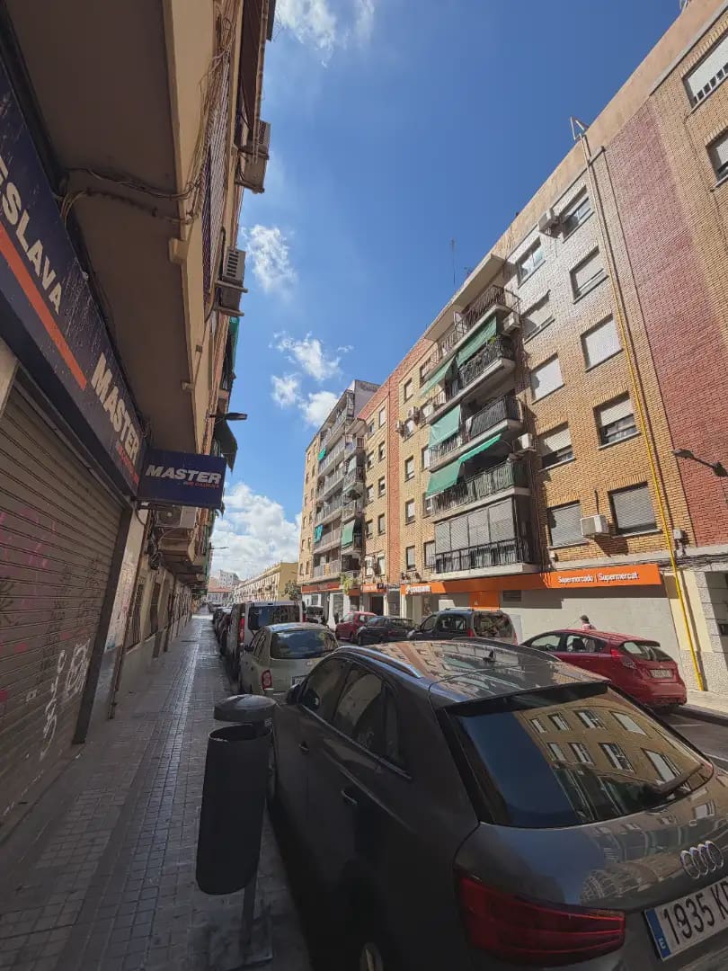 3 slaapkamer Flat te koop in Valencia stad - € 199.000 (Ref: 10099007)