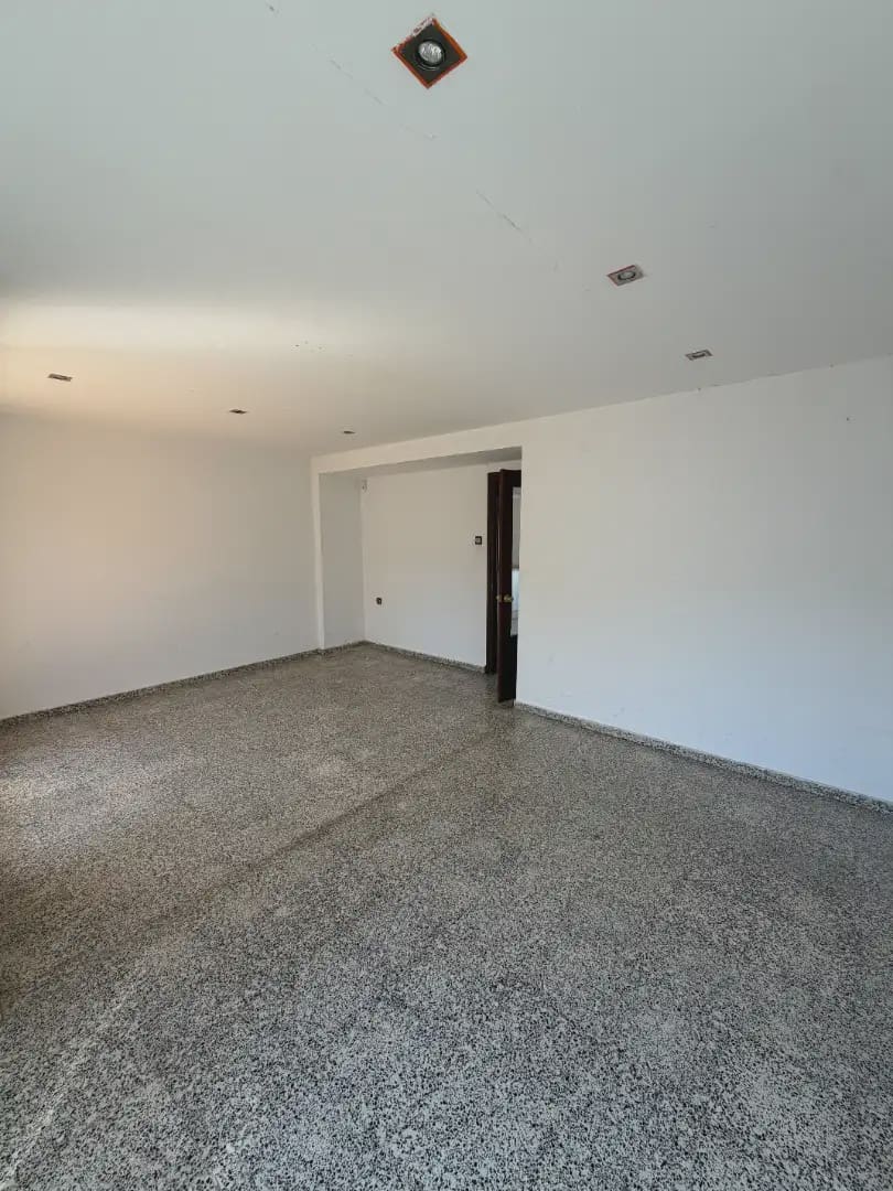 3 slaapkamer Flat te koop in Valencia stad - € 199.000 (Ref: 10099007)