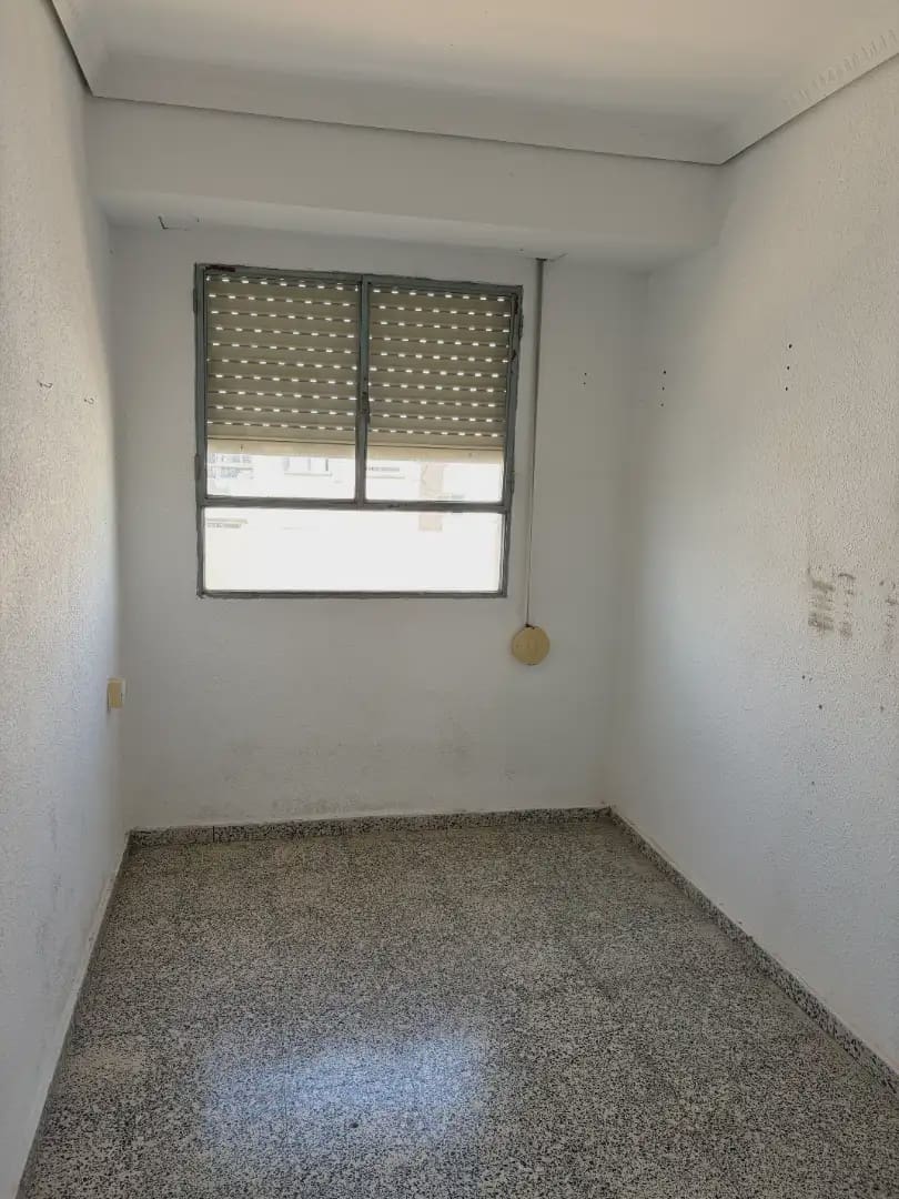 3 slaapkamer Flat te koop in Valencia stad - € 199.000 (Ref: 10099007)