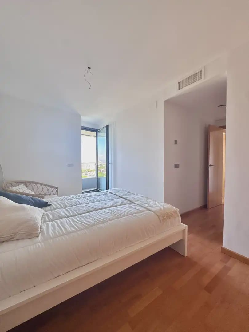 3 bedroom Flat for sale in Mislata with garage - € 438,900 (Ref: 10165595)