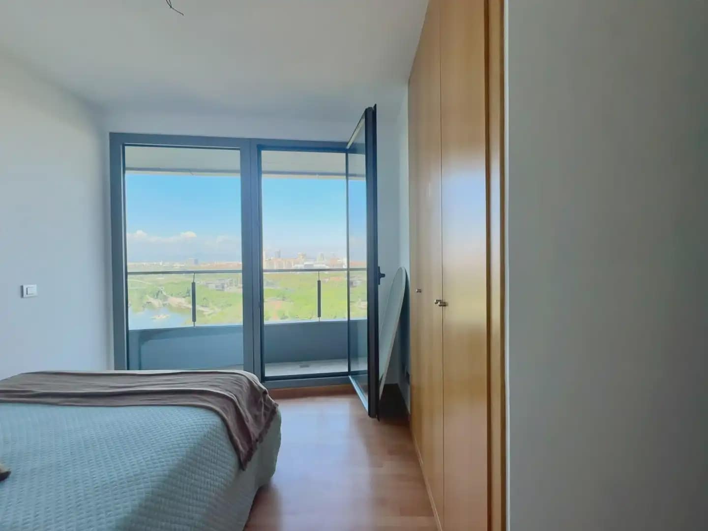 3 bedroom Flat for sale in Mislata with garage - € 438,900 (Ref: 10165595)