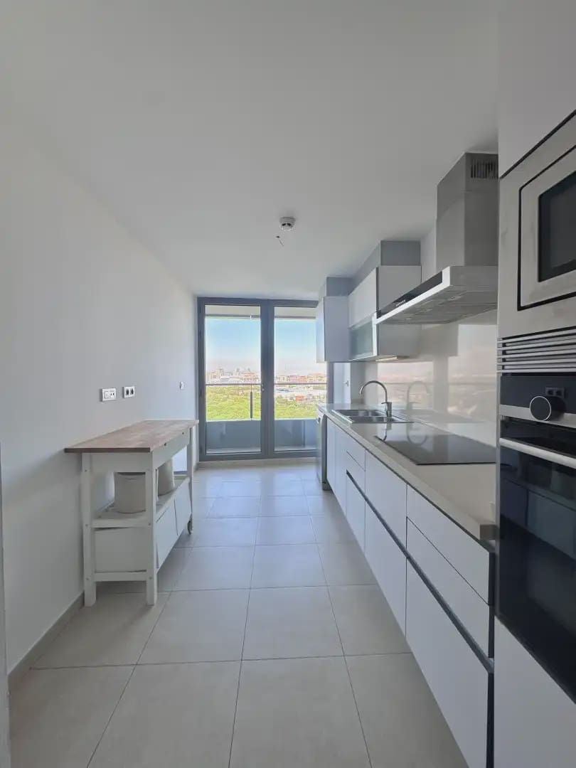 3 bedroom Flat for sale in Mislata with garage - € 438,900 (Ref: 10165595)