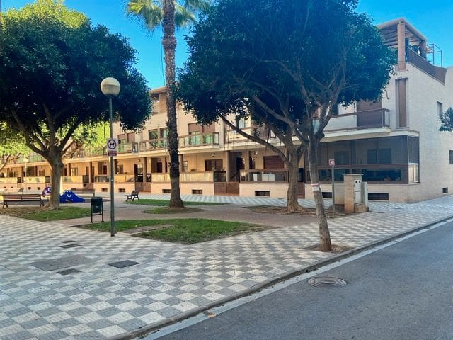 Commercial for sale in Alcàsser - € 317,000 (Ref: 9282554)
