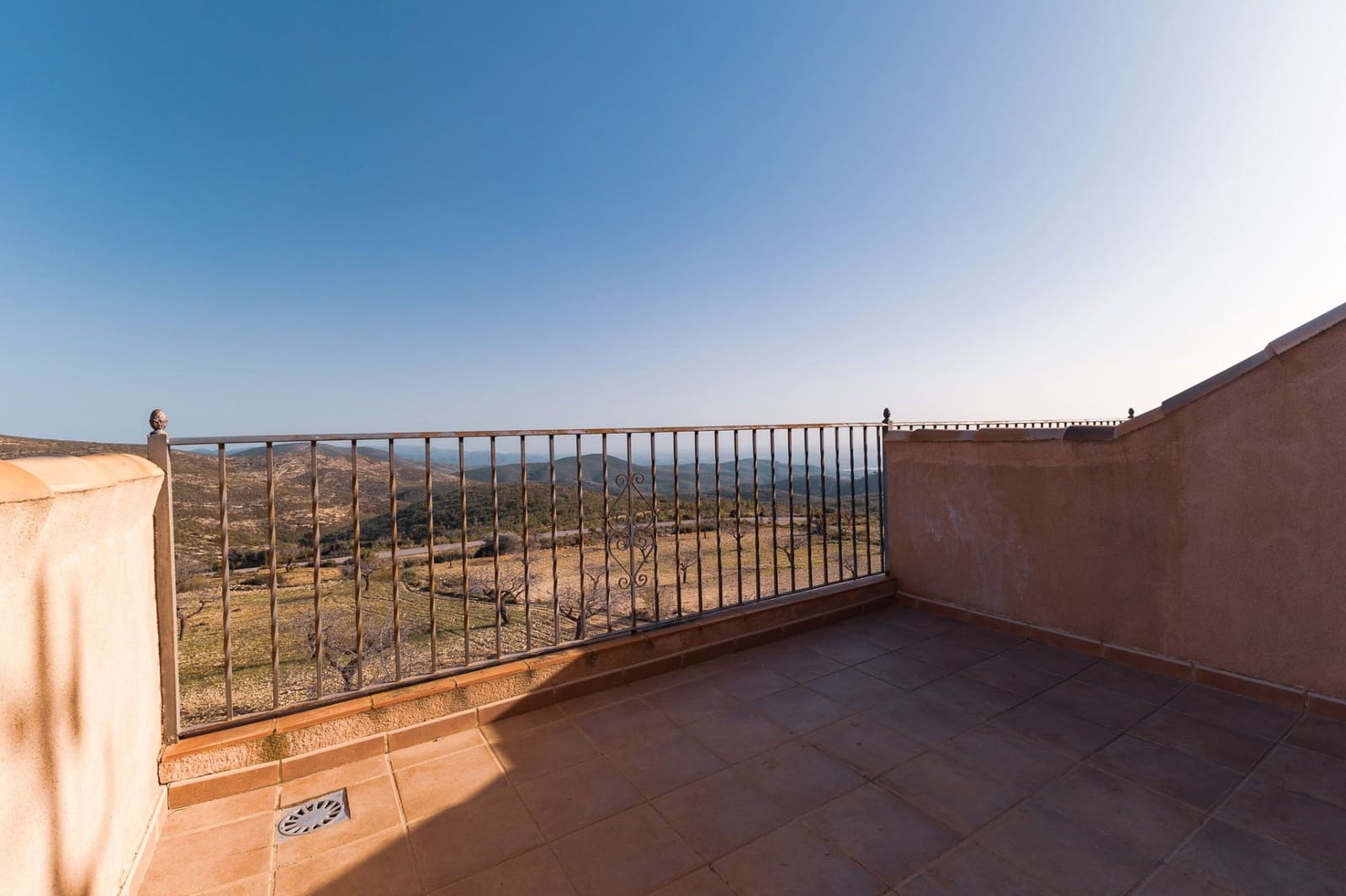 6 bedroom Hotel for sale in Alcublas - € 750,000 (Ref: 9282567)