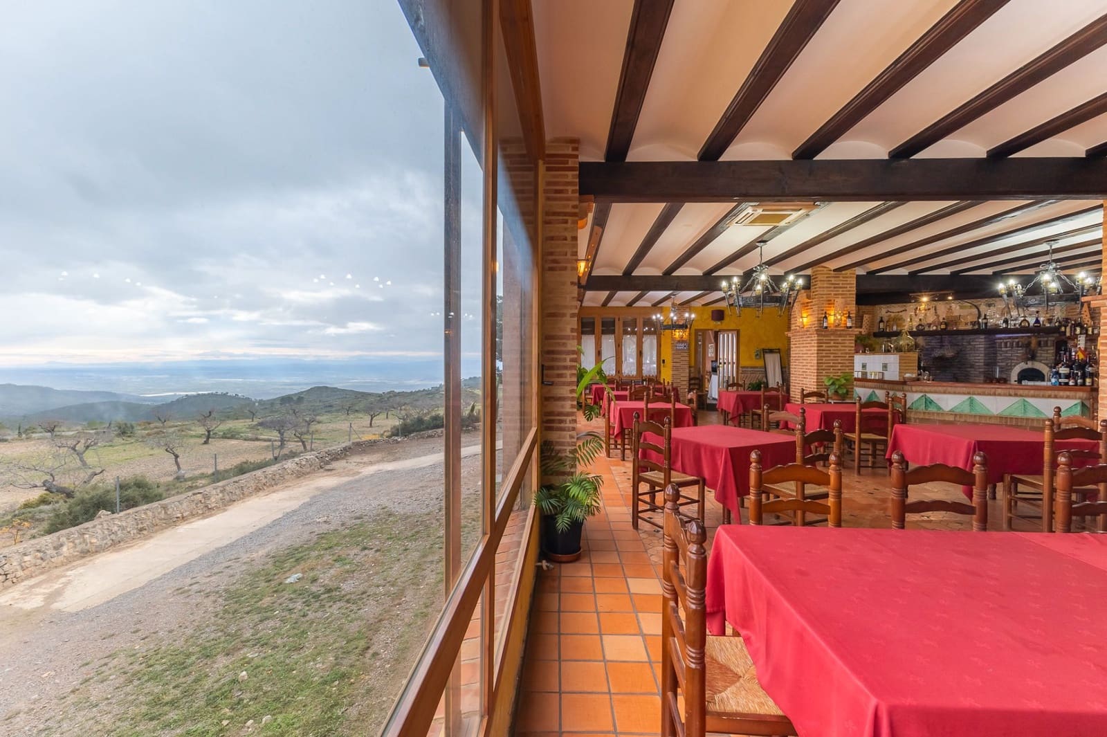 6 bedroom Hotel for sale in Alcublas - € 750,000 (Ref: 9282567)