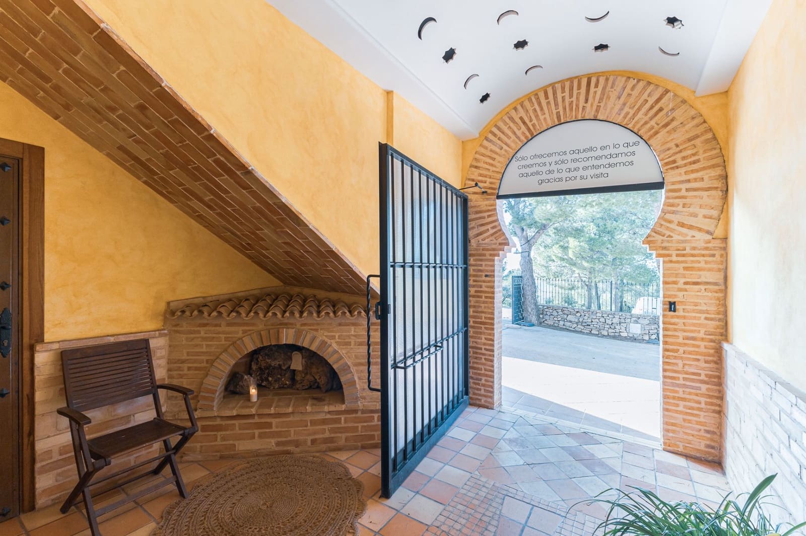 6 bedroom Hotel for sale in Alcublas - € 750,000 (Ref: 9282567)