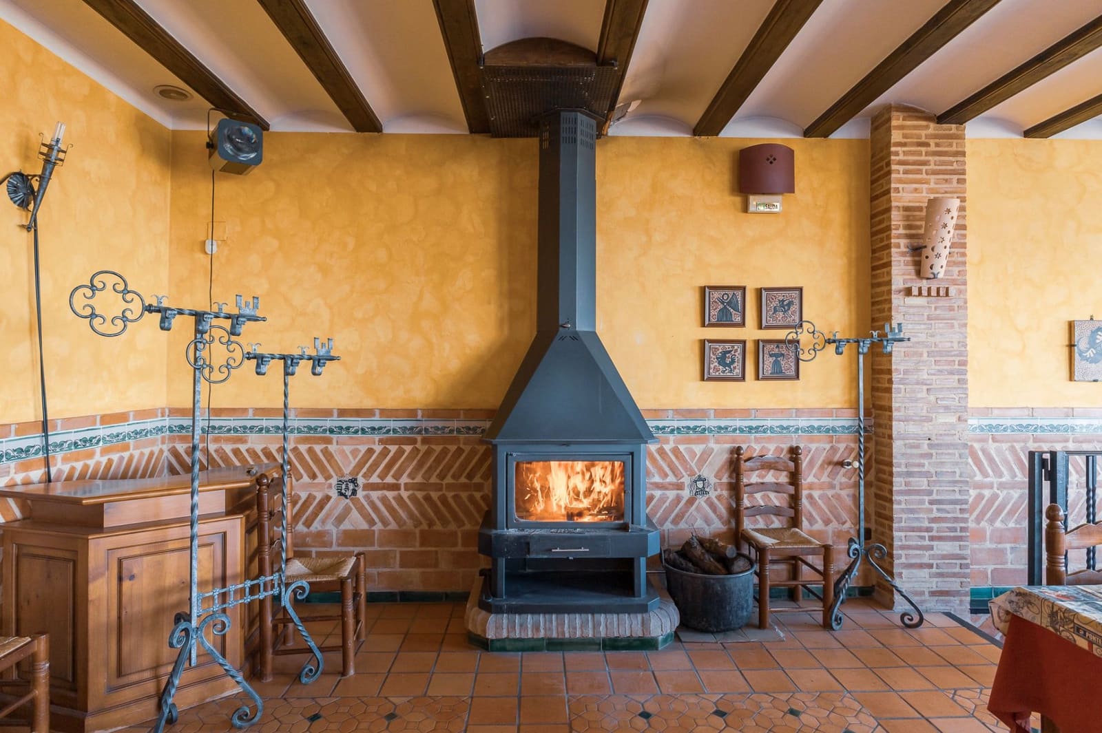 6 bedroom Hotel for sale in Alcublas - € 750,000 (Ref: 9282567)