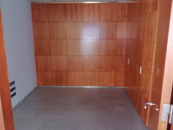 Commercial for sale in Campanar, Valencia city - € 371,500 (Ref: 9282571)