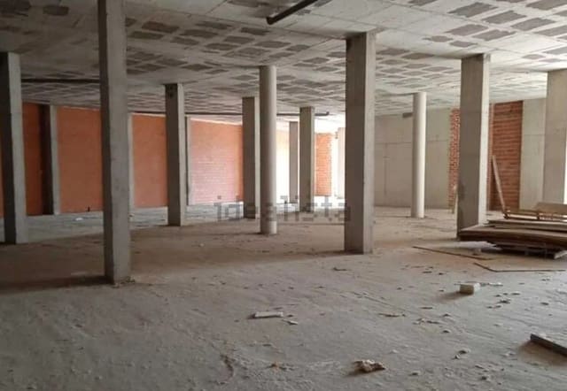 Commercial for sale in Sotolivar - Mas del Rosari, Paterna - € 240,000 (Ref: 9282574)