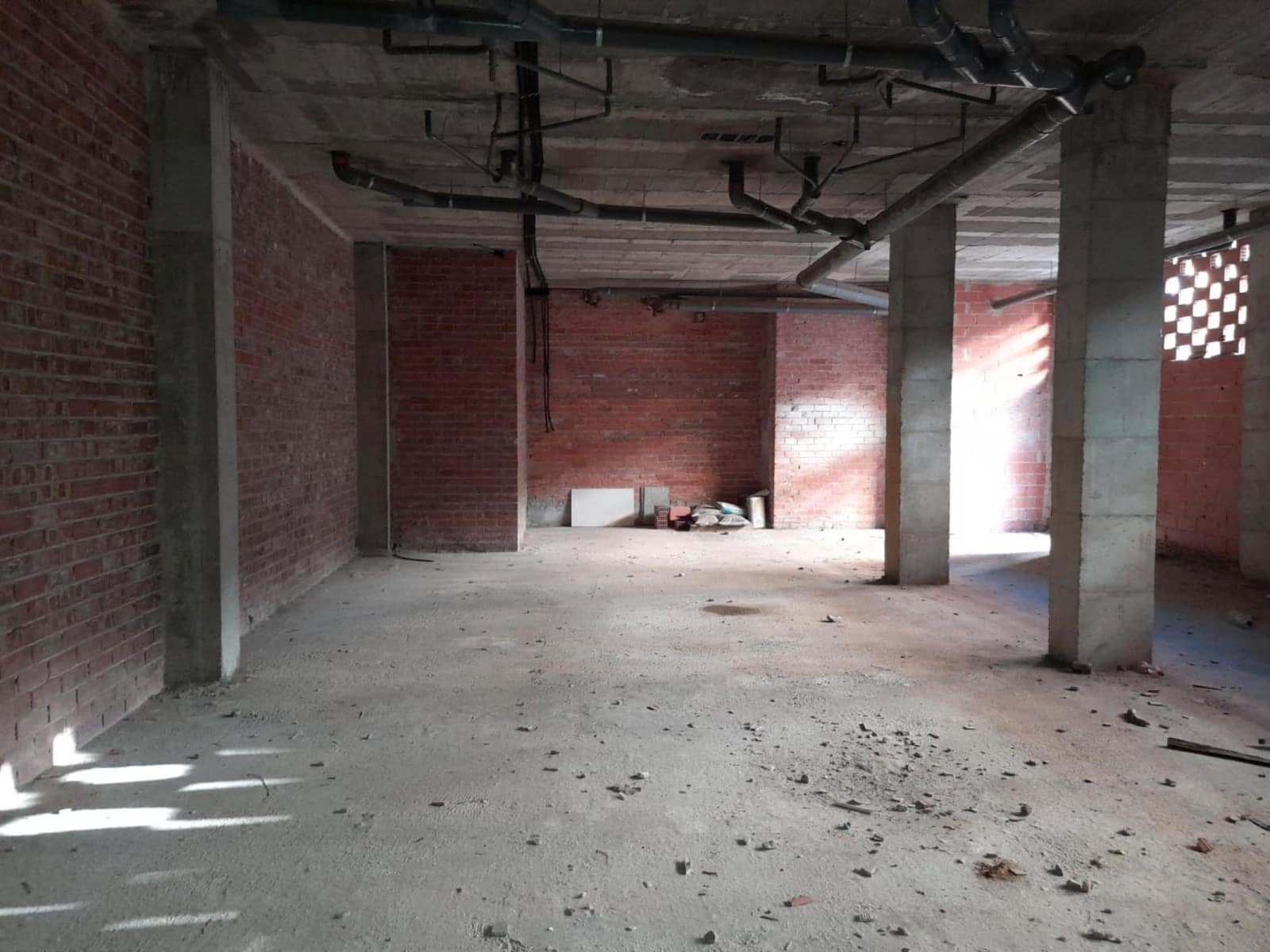 Komercyjne na sprzedaż w Lliria - 99 800 € (Ref: 9282575)