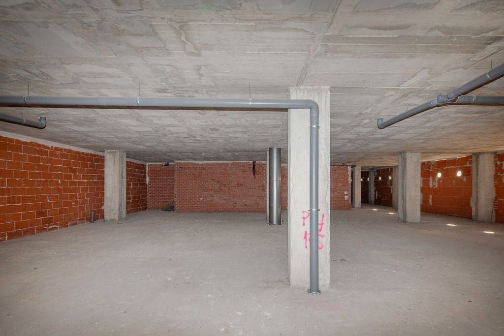 Local Comercial en Torrent en venta - 388.000 € (Ref: 9282576)