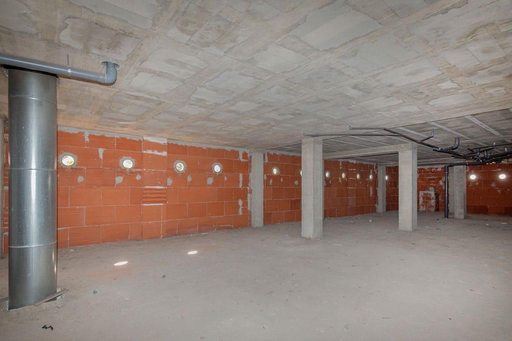 Local Comercial en Torrent en venta - 388.000 € (Ref: 9282576)