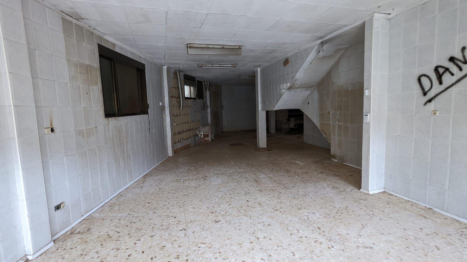 Local Commercial à vendre à Turis - 45 500 € (Ref: 9311403)