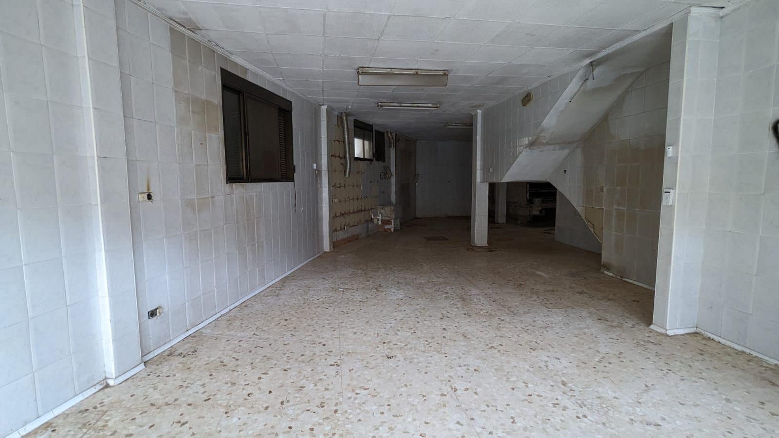 Local Commercial à vendre à Turis - 45 500 € (Ref: 9311403)