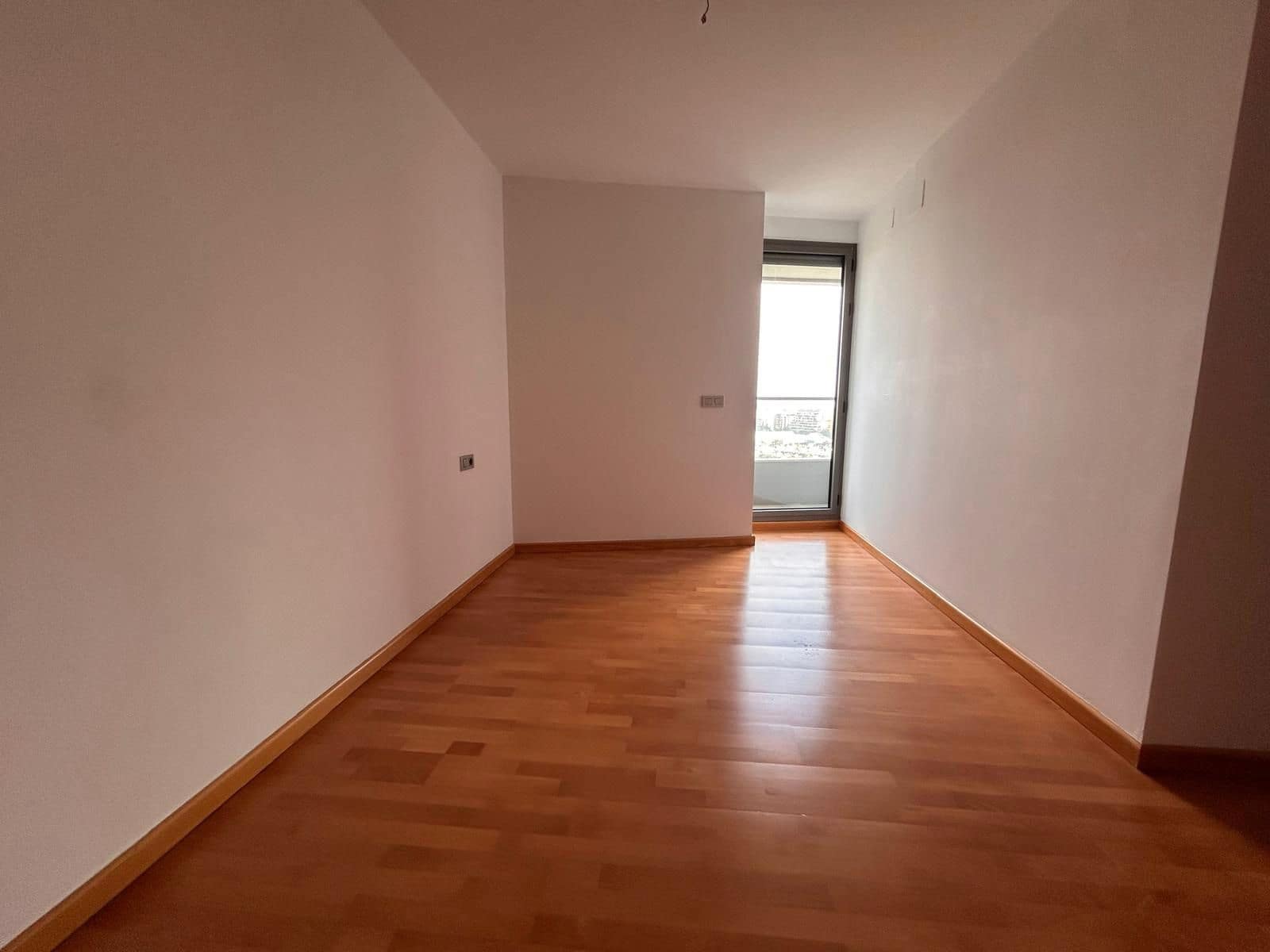 3 soveværelse Lejlighed til salg i Mislata med garage - € 400.800 (Ref: 9314389)